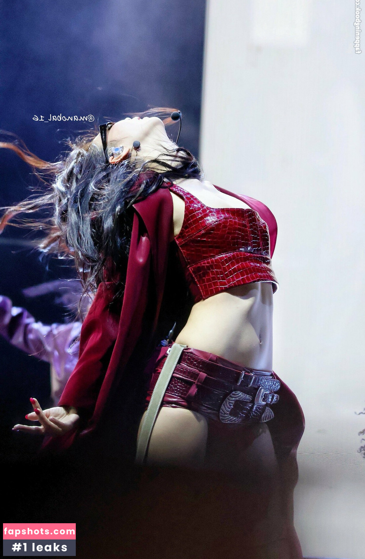 Jennie | BLΛƆKPIИK gallery photo #154