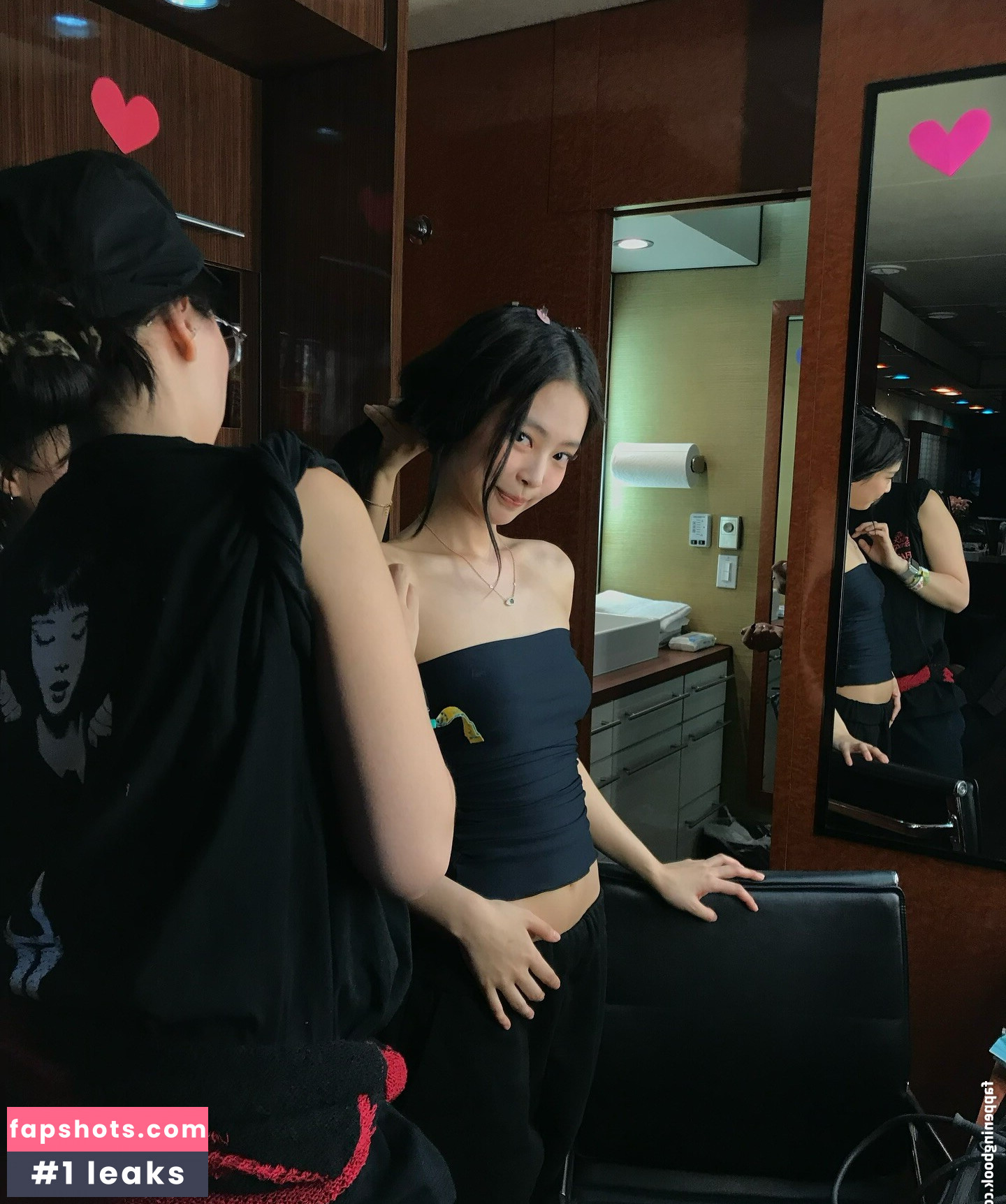 Jennie | BLΛƆKPIИK gallery photo #164