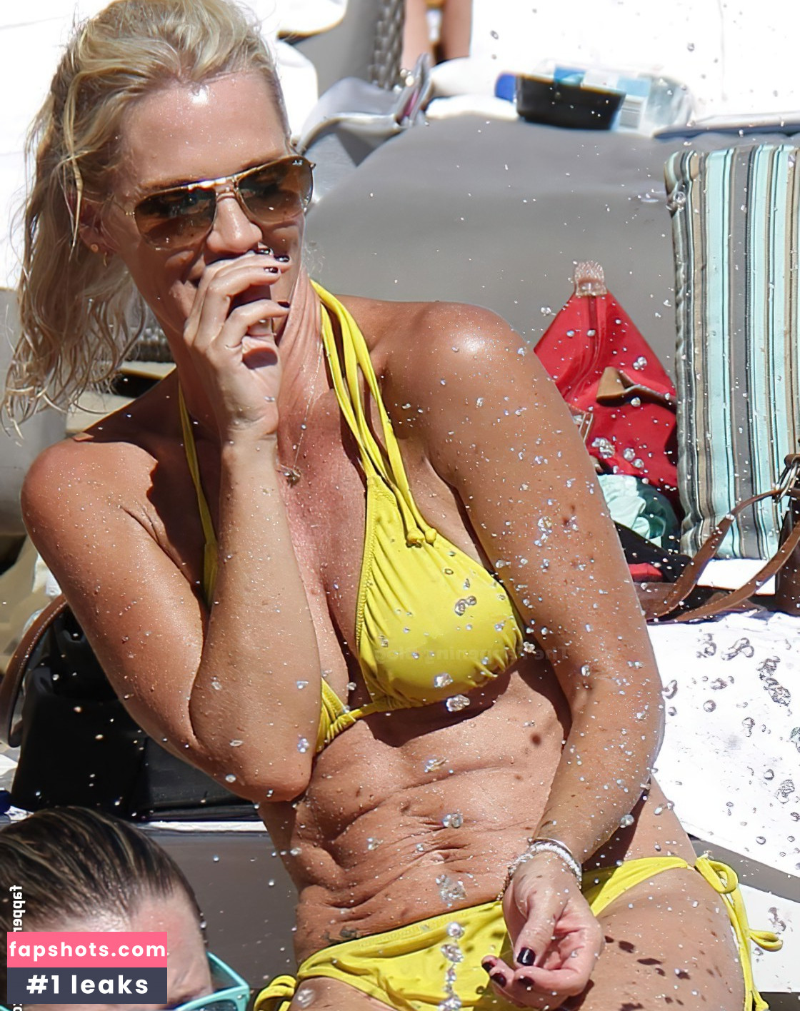 Jennie Garth gallery photo #40