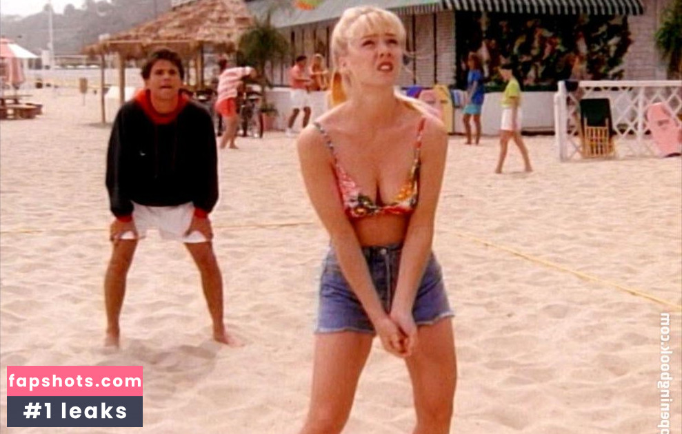 Jennie Garth gallery photo #50