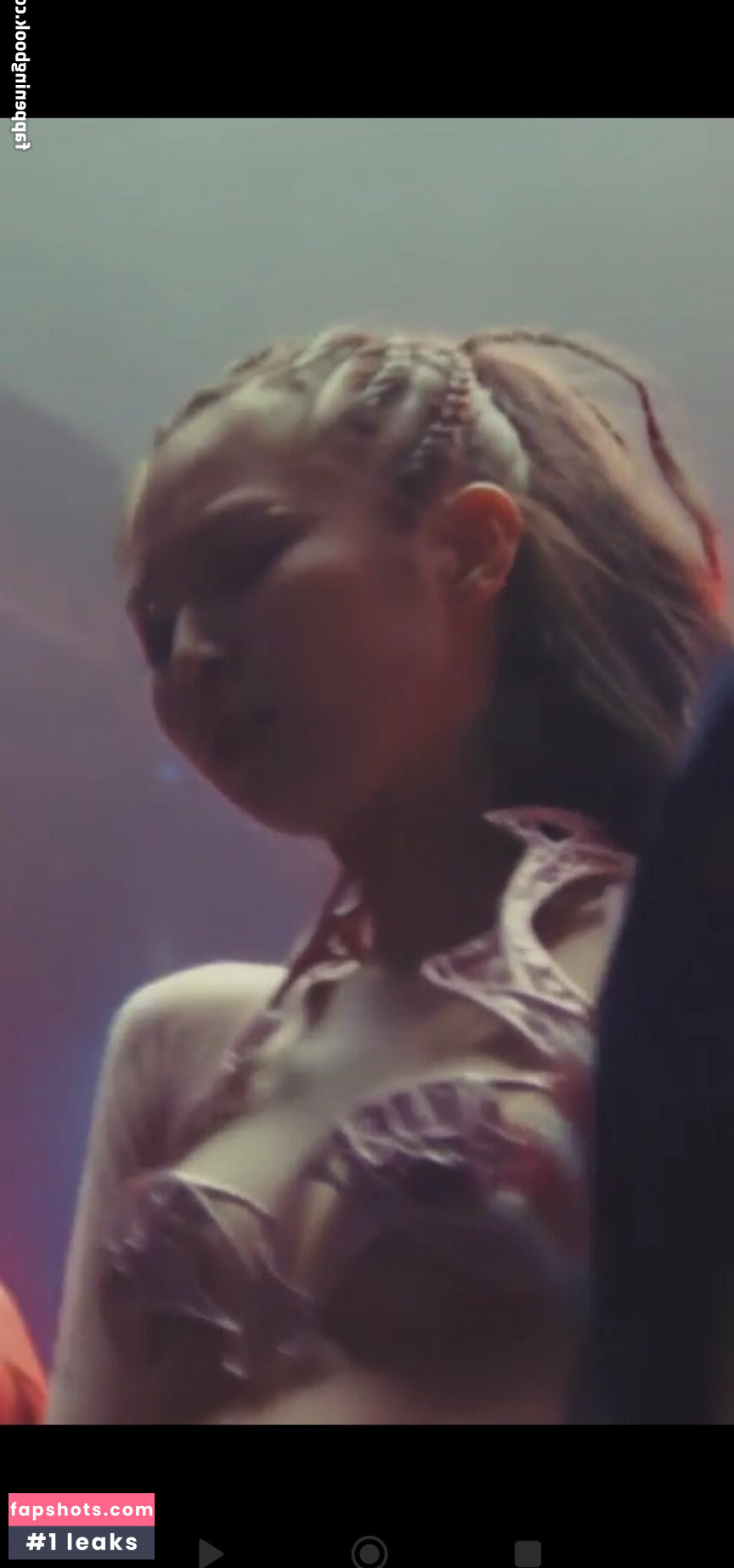 Jennie Kim gallery photo #26