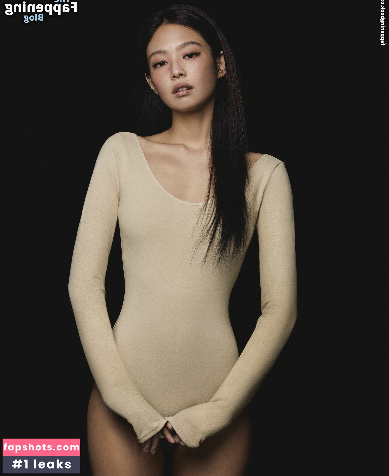 Jennie Kim gallery photo #37