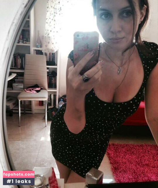 Jennie Naz gallery photo #18