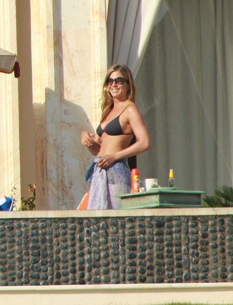 jennifer-aniston Nude Leaks OnlyFans Photos #321 - LeakJerk