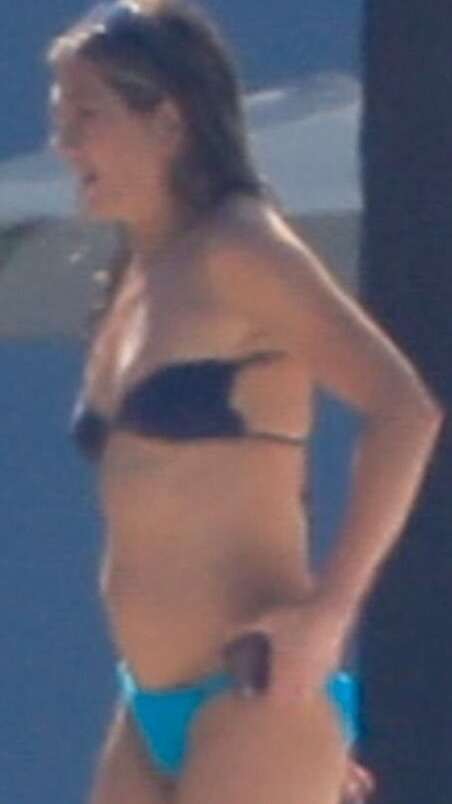 jennifer-aniston Nude Leaks OnlyFans Photos #364 - LeakJerk