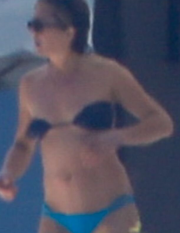 jennifer-aniston Nude Leaks OnlyFans Photos #374 - LeakJerk