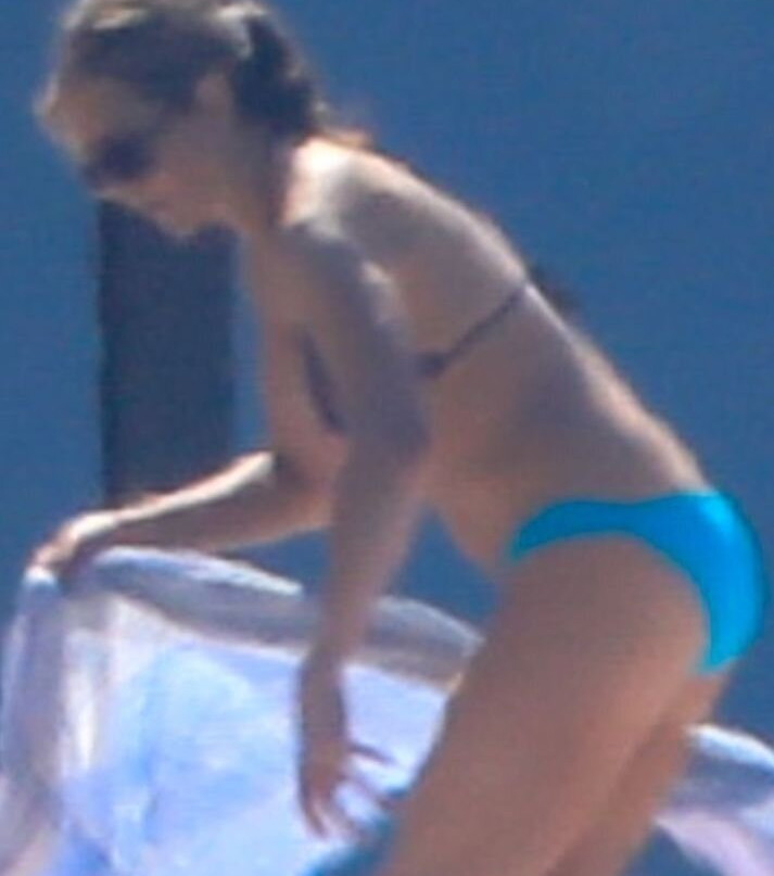 jennifer-aniston Nude Leaks OnlyFans Photos #375 - LeakJerk