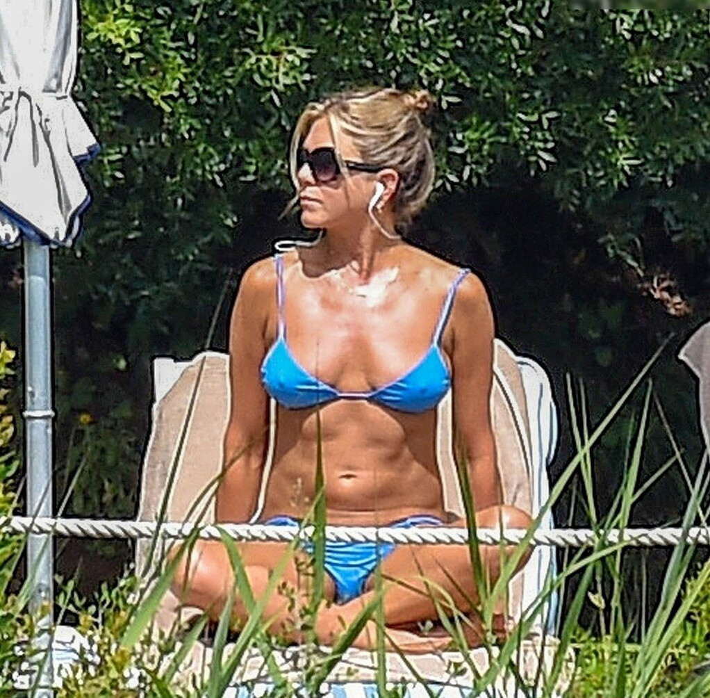 jennifer-aniston Nude Leaks OnlyFans Photos #384 - LeakJerk