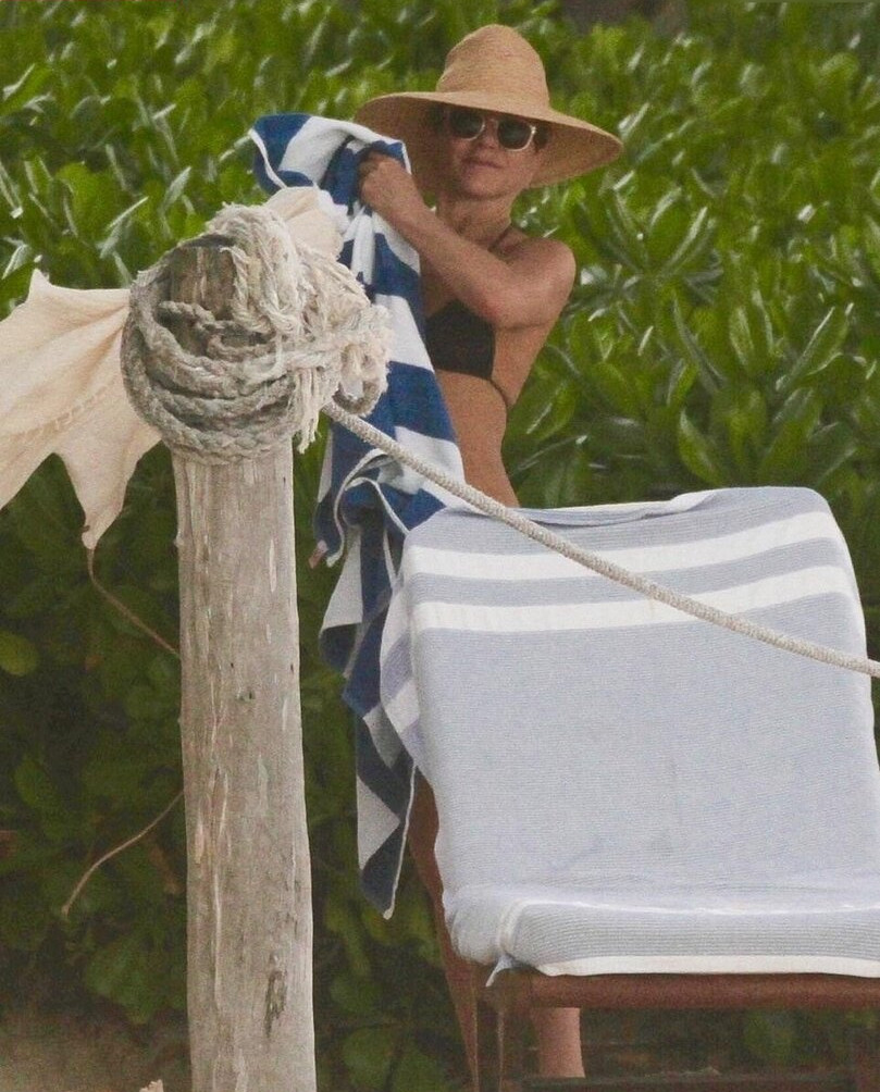 jennifer-aniston Nude Leaks OnlyFans Photos #393 - LeakJerk