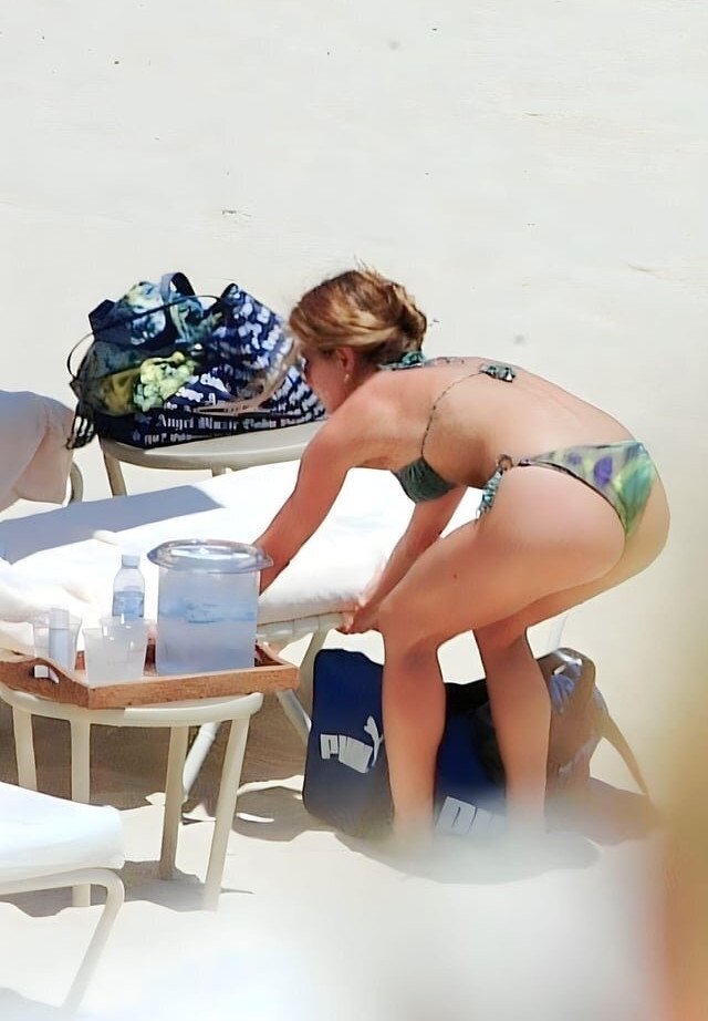 jennifer-aniston Nude Leaks OnlyFans Photos #476 - LeakJerk
