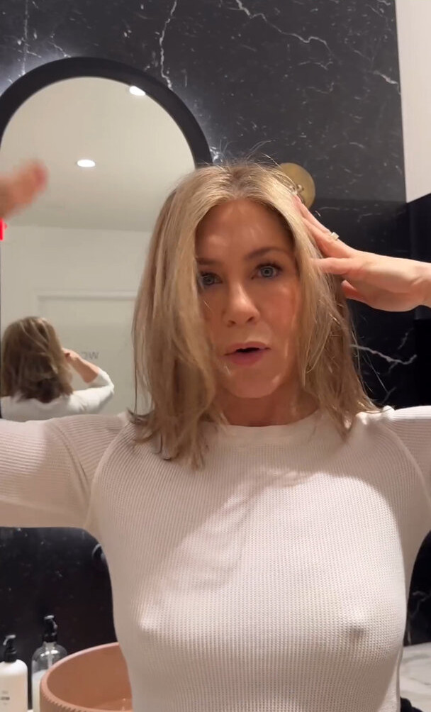 jennifer-aniston Nude Leaks OnlyFans Photos #696 - LeakJerk