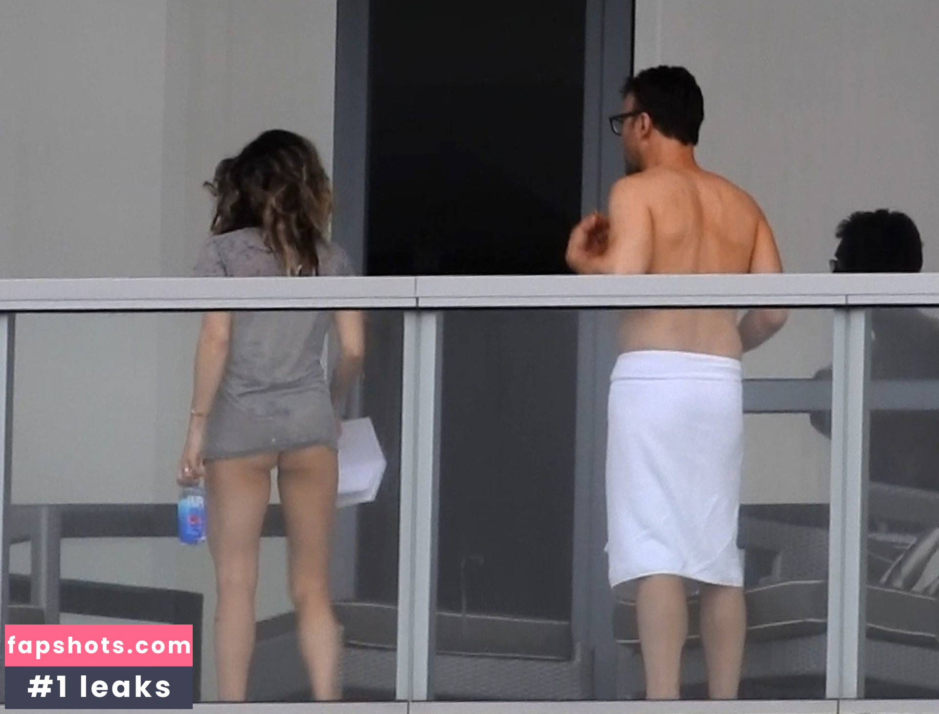 Jennifer Barnet gallery photo #11