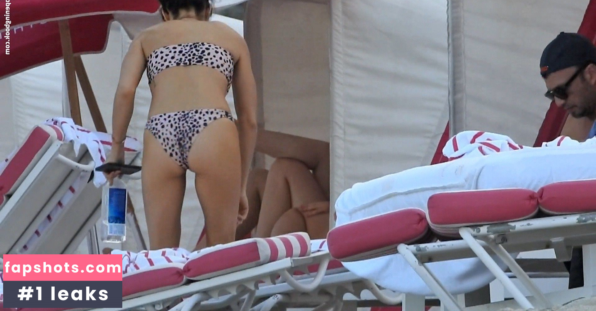 Jennifer Barnet gallery photo #18