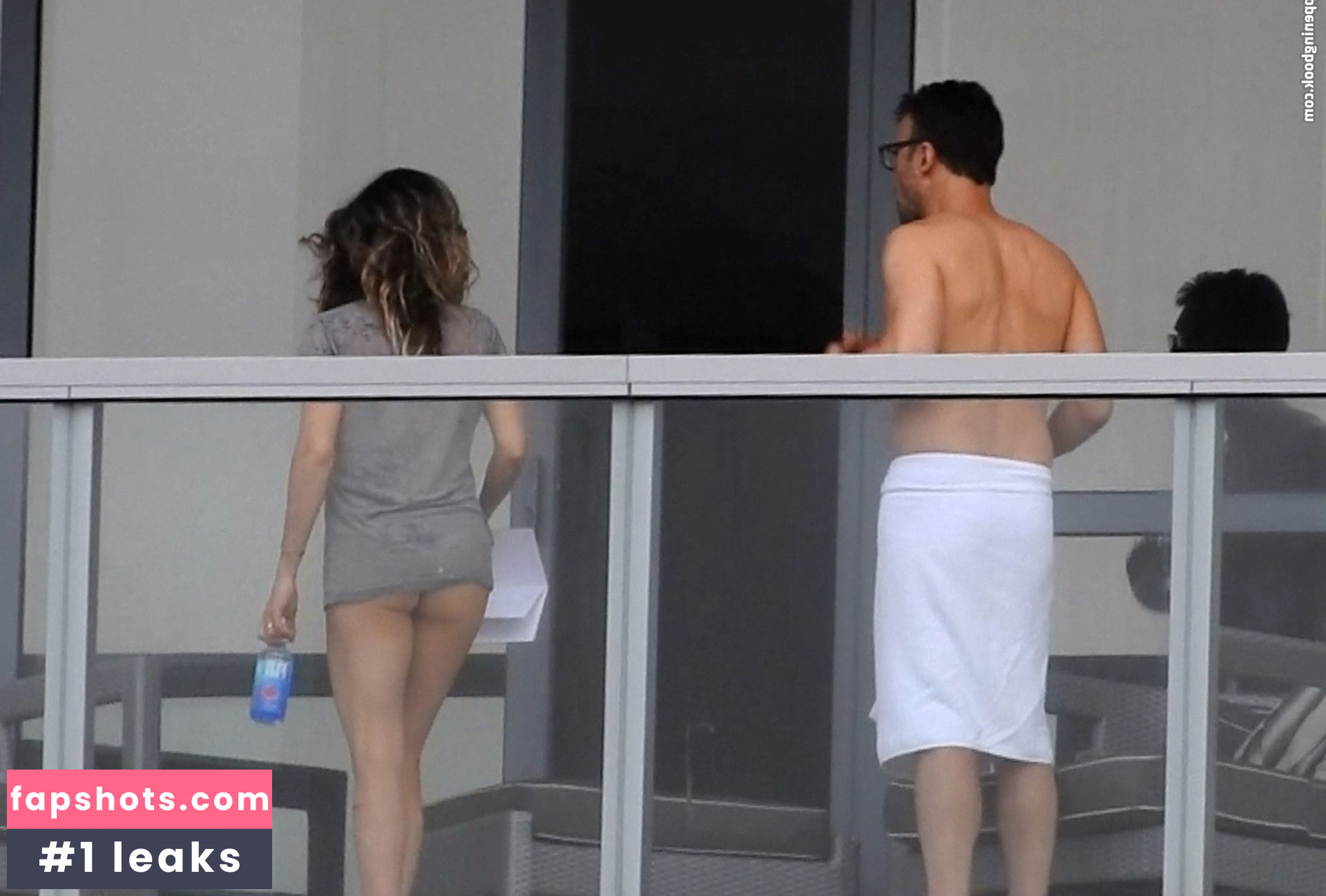 Jennifer Barnet gallery photo #8