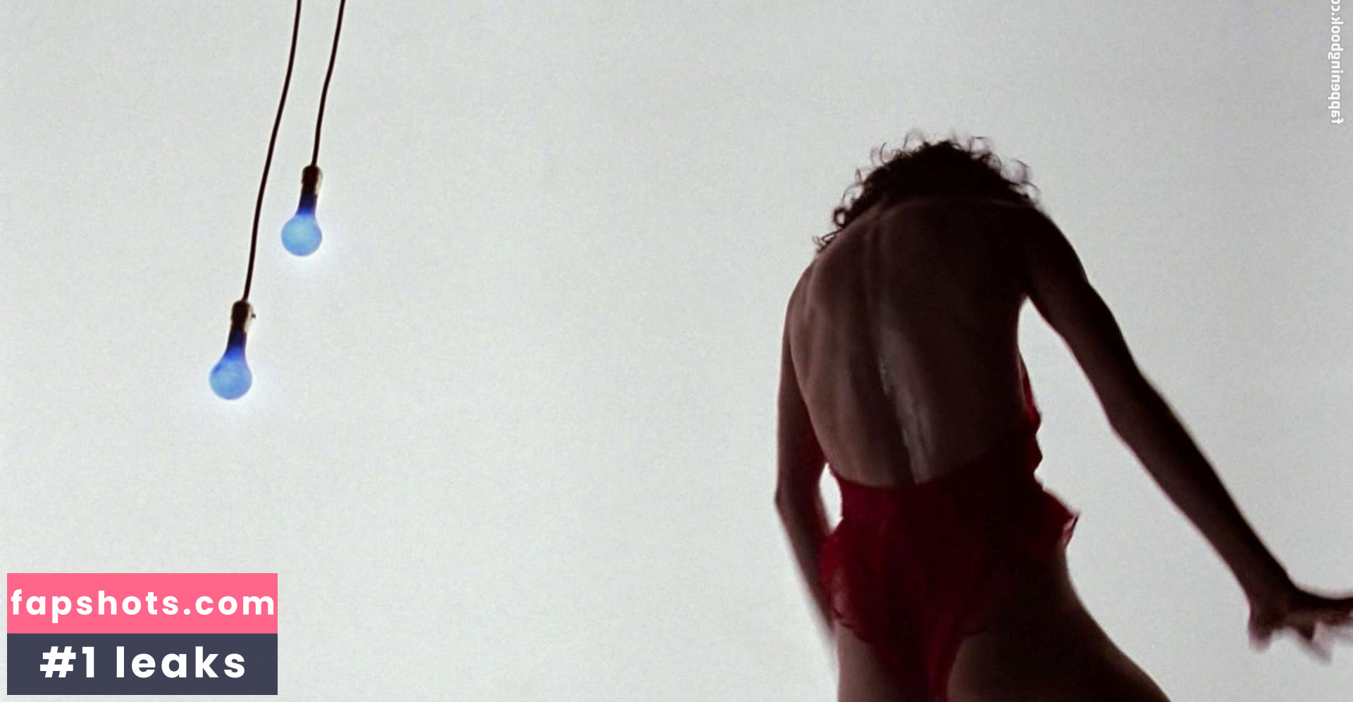 Jennifer Beals gallery photo #58