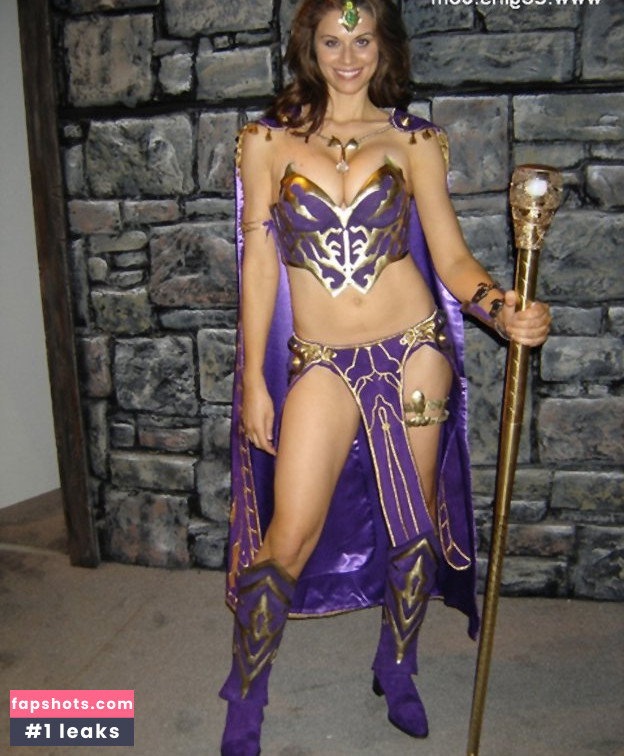 Jennifer Bini Taylor gallery photo #8