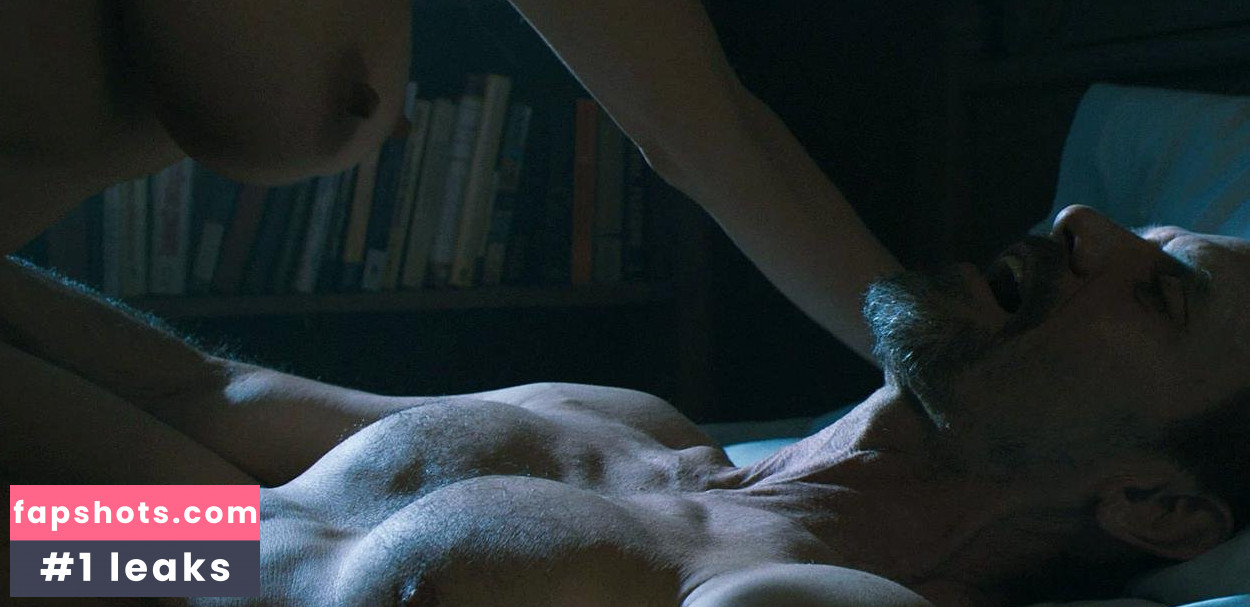 Jennifer Blanc gallery photo #13