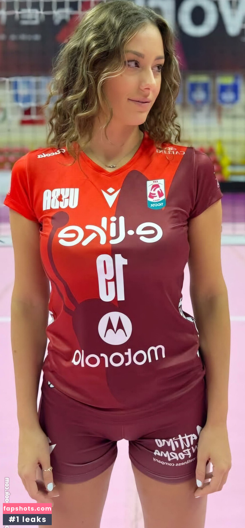 Jennifer Boldini nude babe gallery