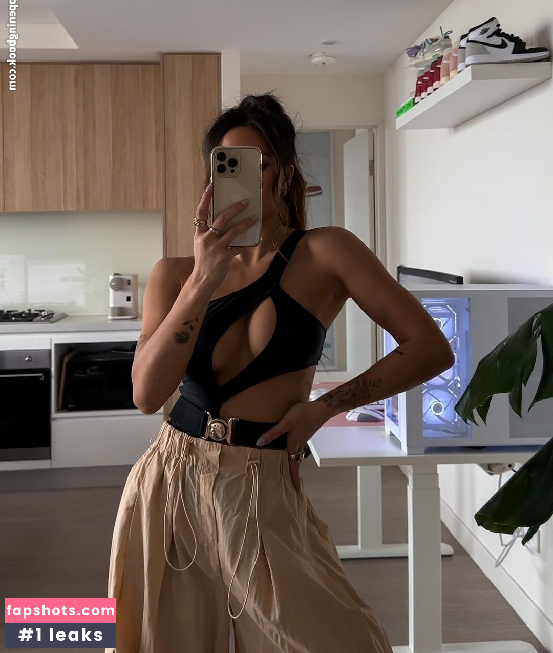 Jennifer Chong gallery photo #3