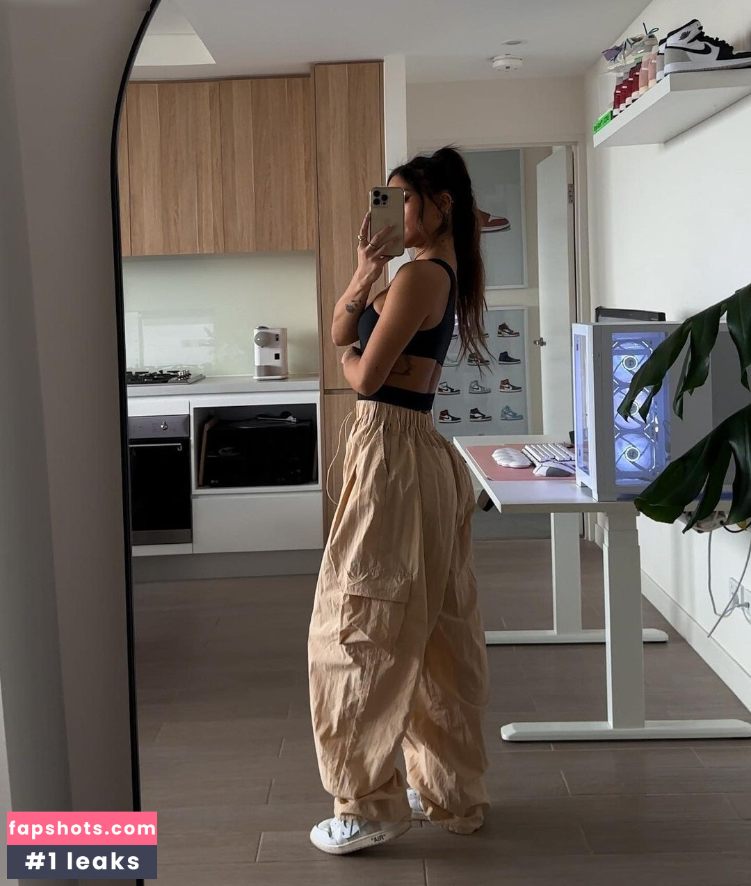 Jennifer Chong gallery photo #7