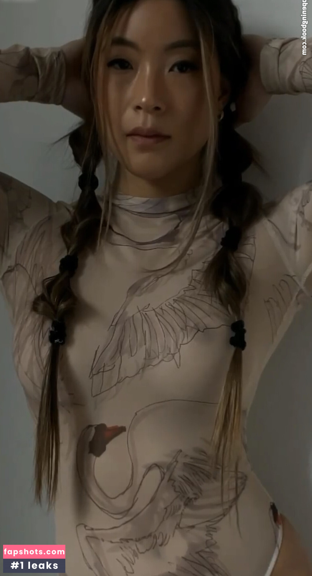 Jennifer Chong gallery photo #8