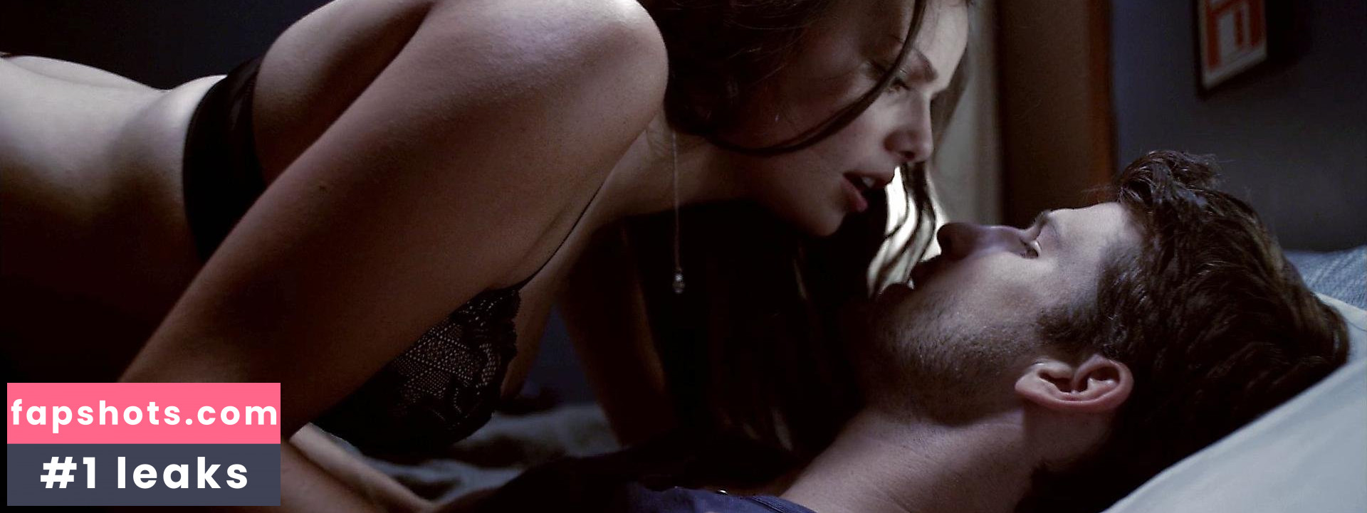 Jennifer Damiano nude babe gallery