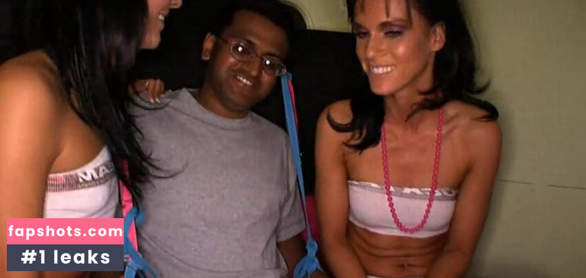 Jennifer Dark gallery photo #5