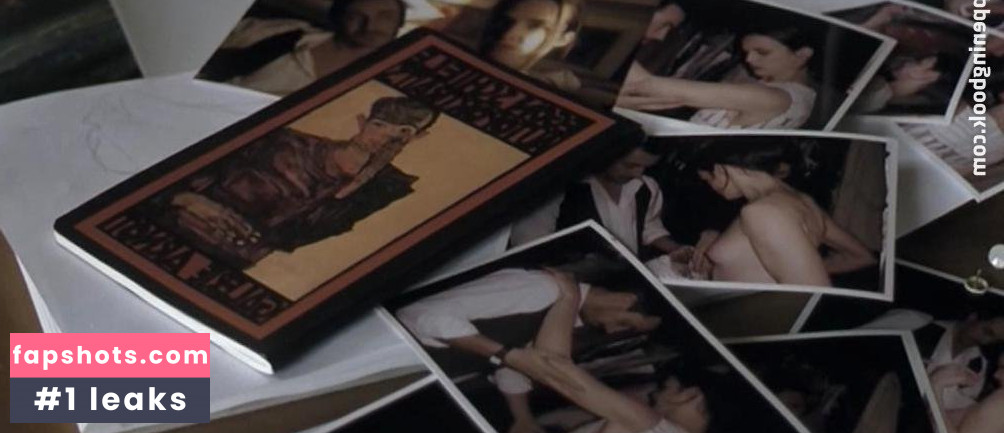 Jennifer Decker gallery photo #8