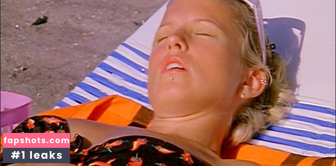 Jennifer Dundas Lowe Nude Leaks OnlyFans Photos #2 - LeakJerk