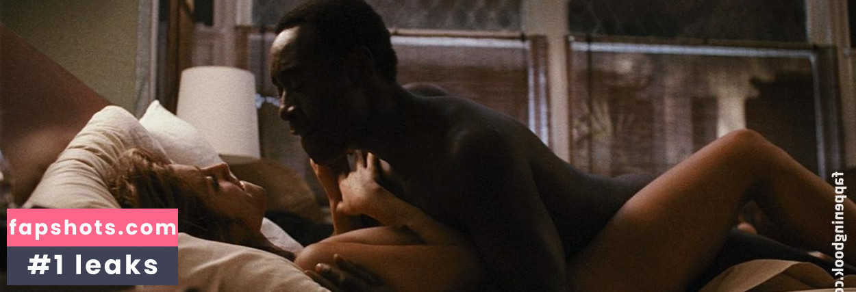 Jennifer Esposito gallery photo #15