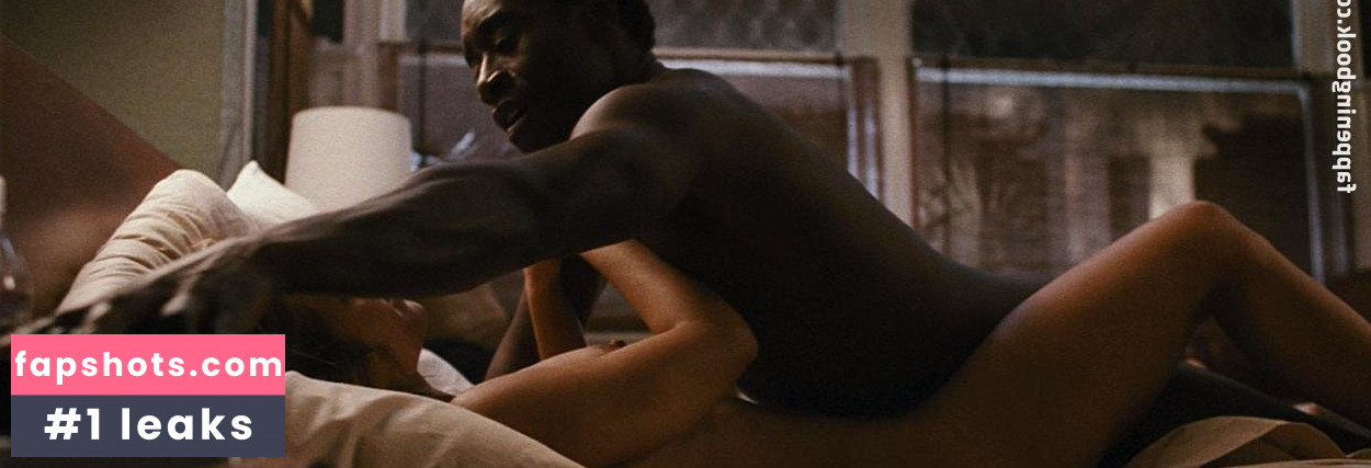 Jennifer Esposito gallery photo #23