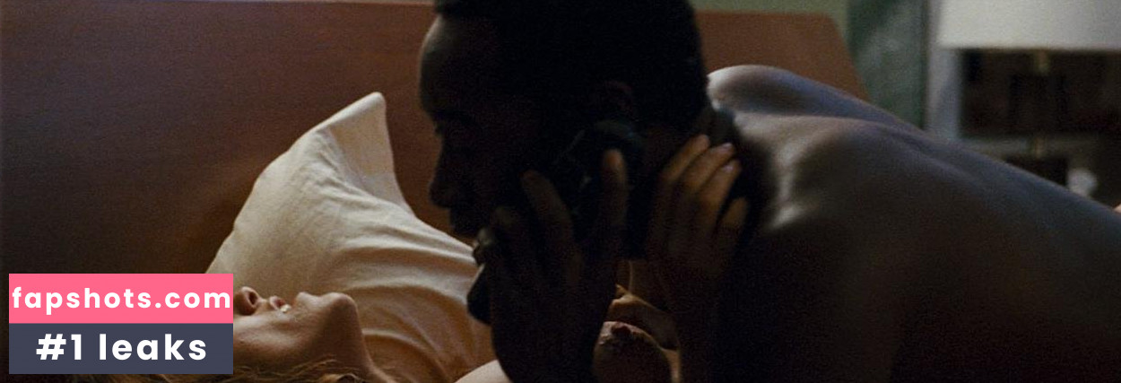 Jennifer Esposito gallery photo #25