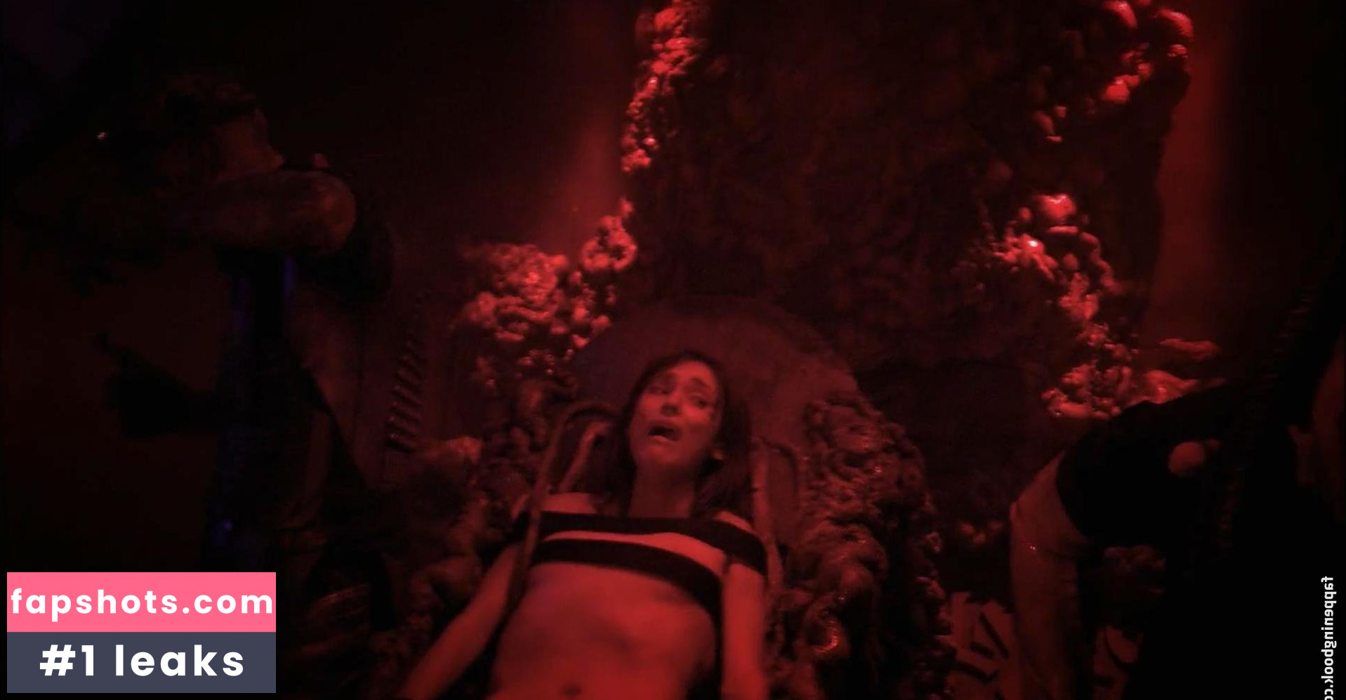 Jennifer Evans gallery photo #4