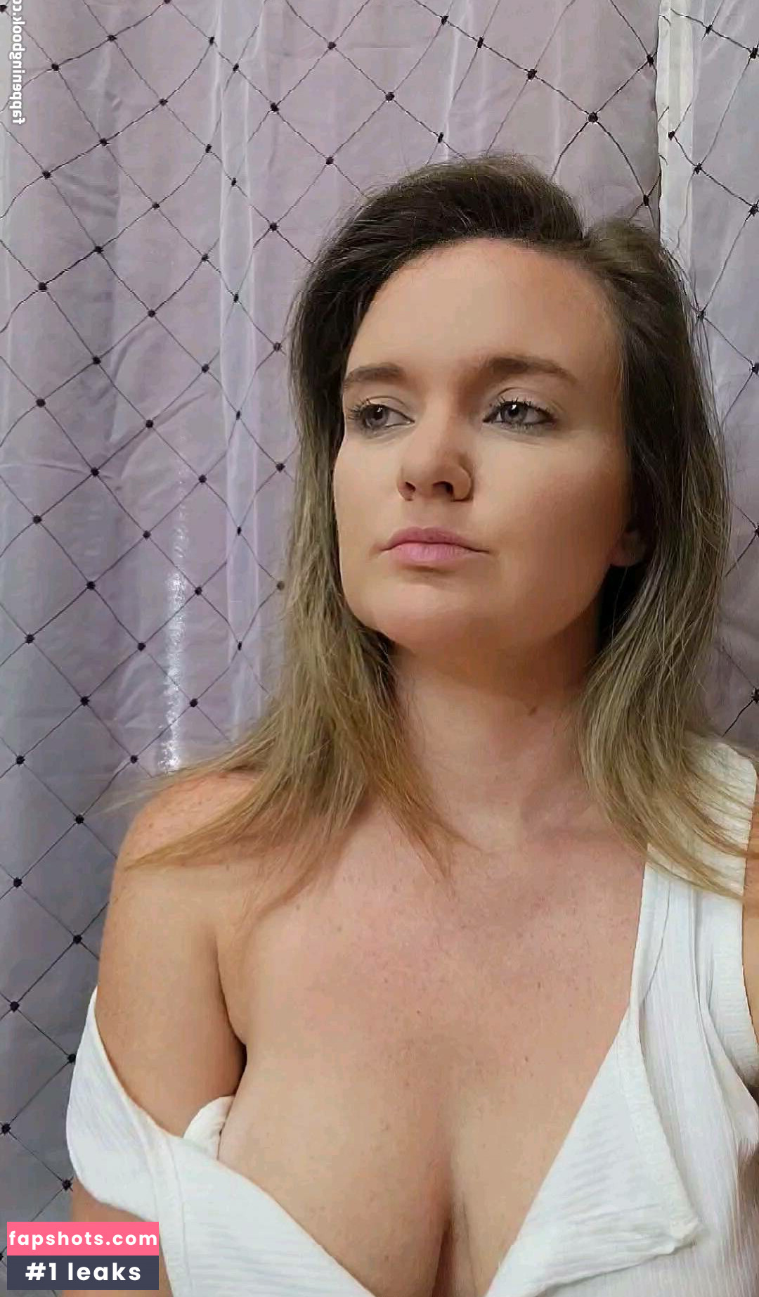 Jennifer Fox gallery photo #20