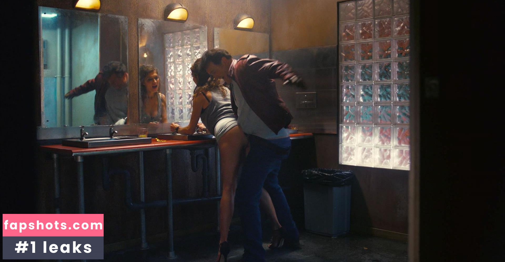 Jennifer Freed gallery photo #4