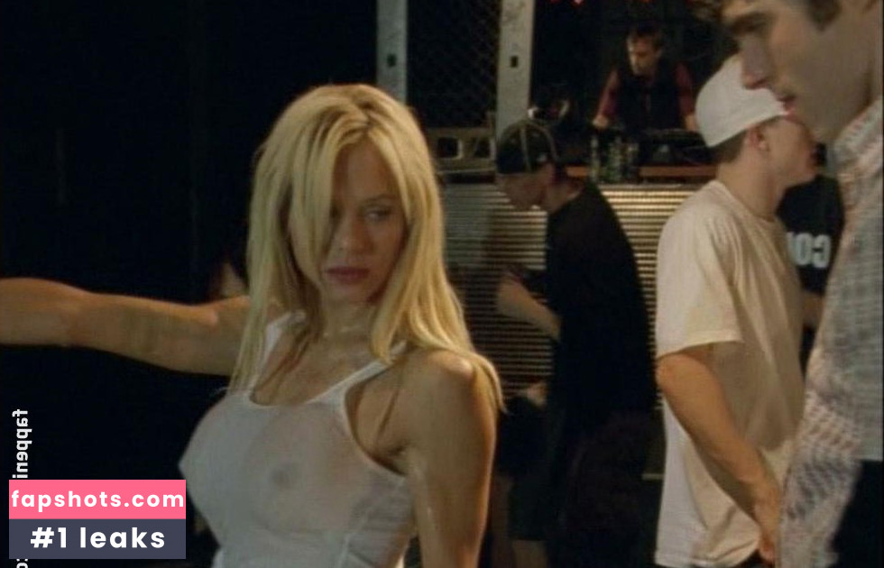 Jennifer Hill gallery photo #12