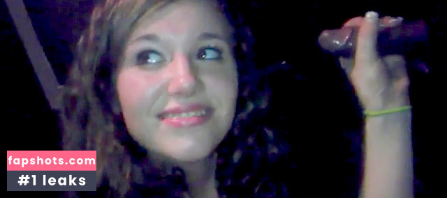 Jennifer Jane nude babe gallery