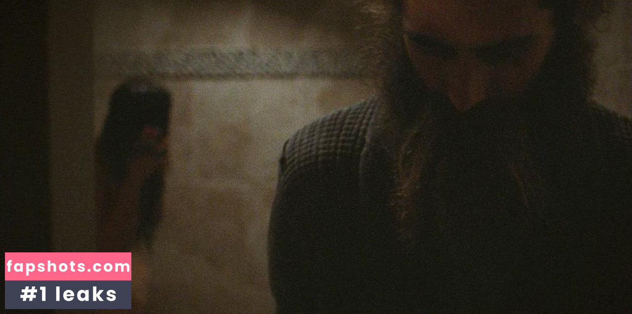 Jennifer Kim gallery photo #13