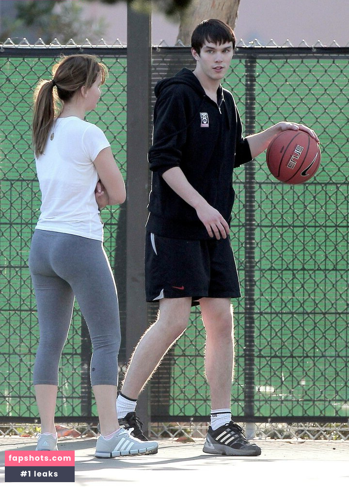 Jennifer Lawrence gallery photo #1110