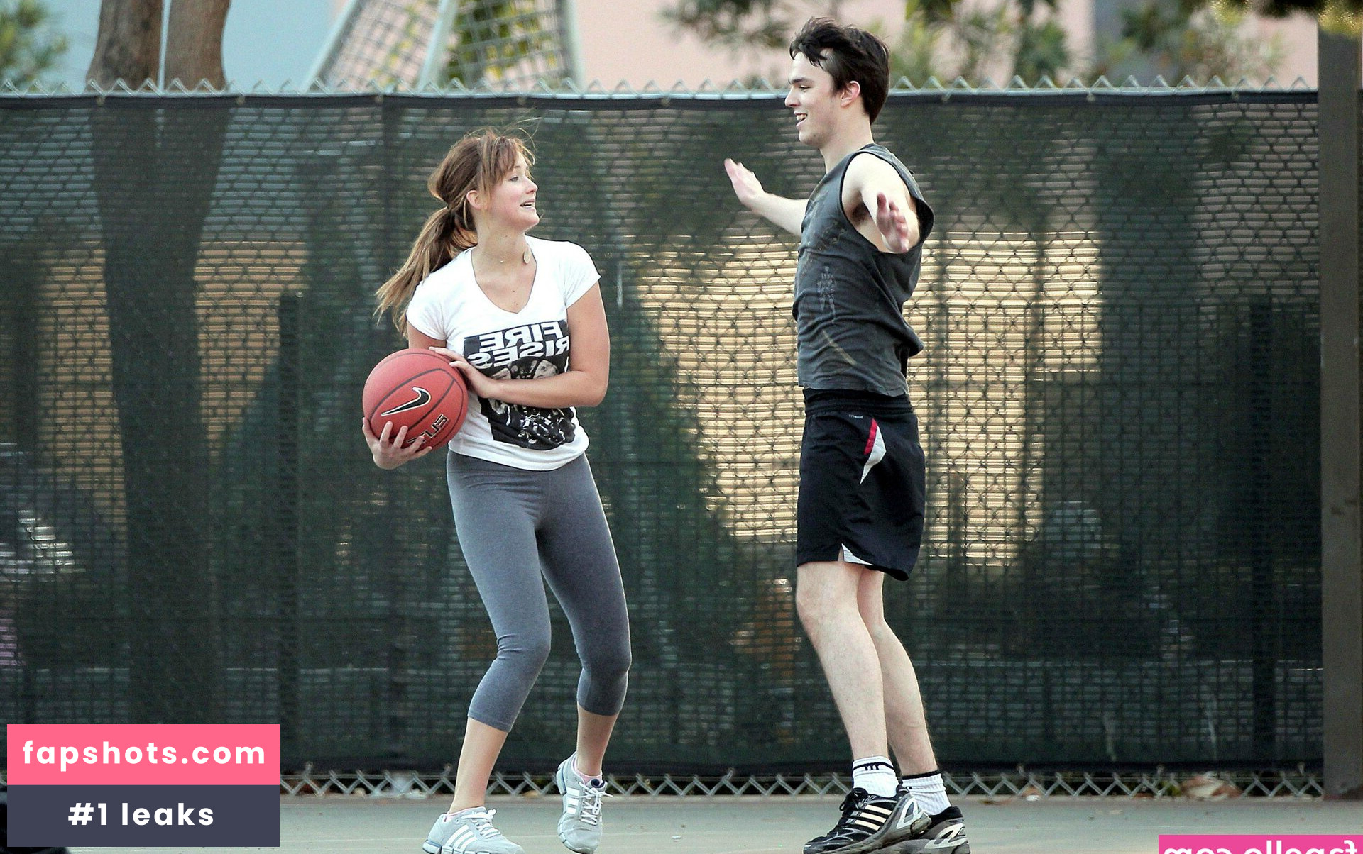 Jennifer Lawrence gallery photo #1113