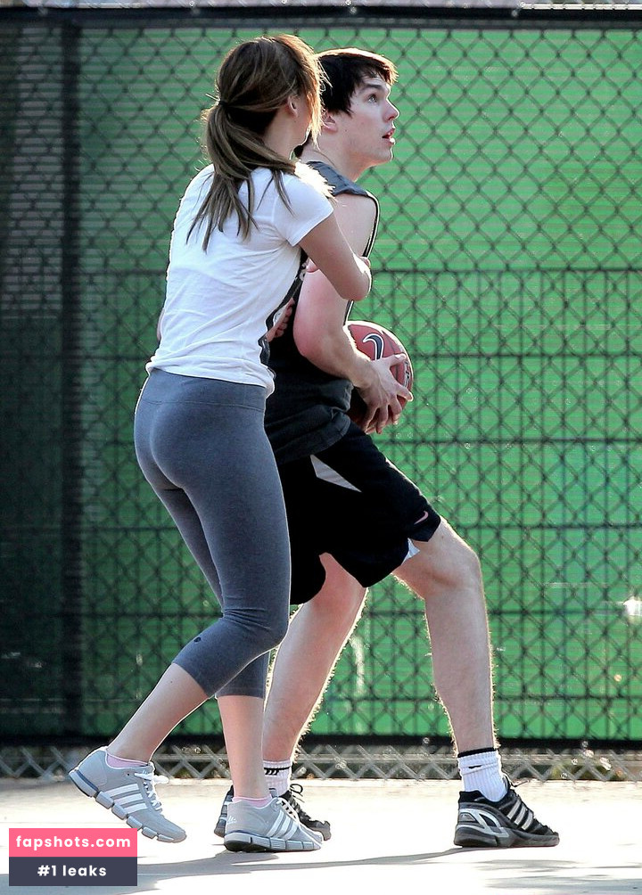 Jennifer Lawrence gallery photo #1122