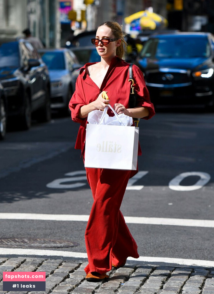 Jennifer Lawrence gallery photo #358