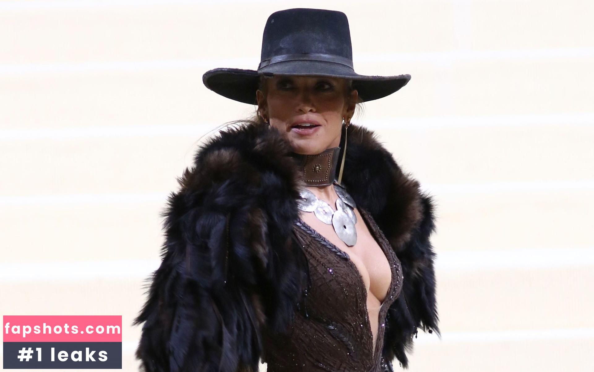 Jennifer Lopez gallery photo #1235