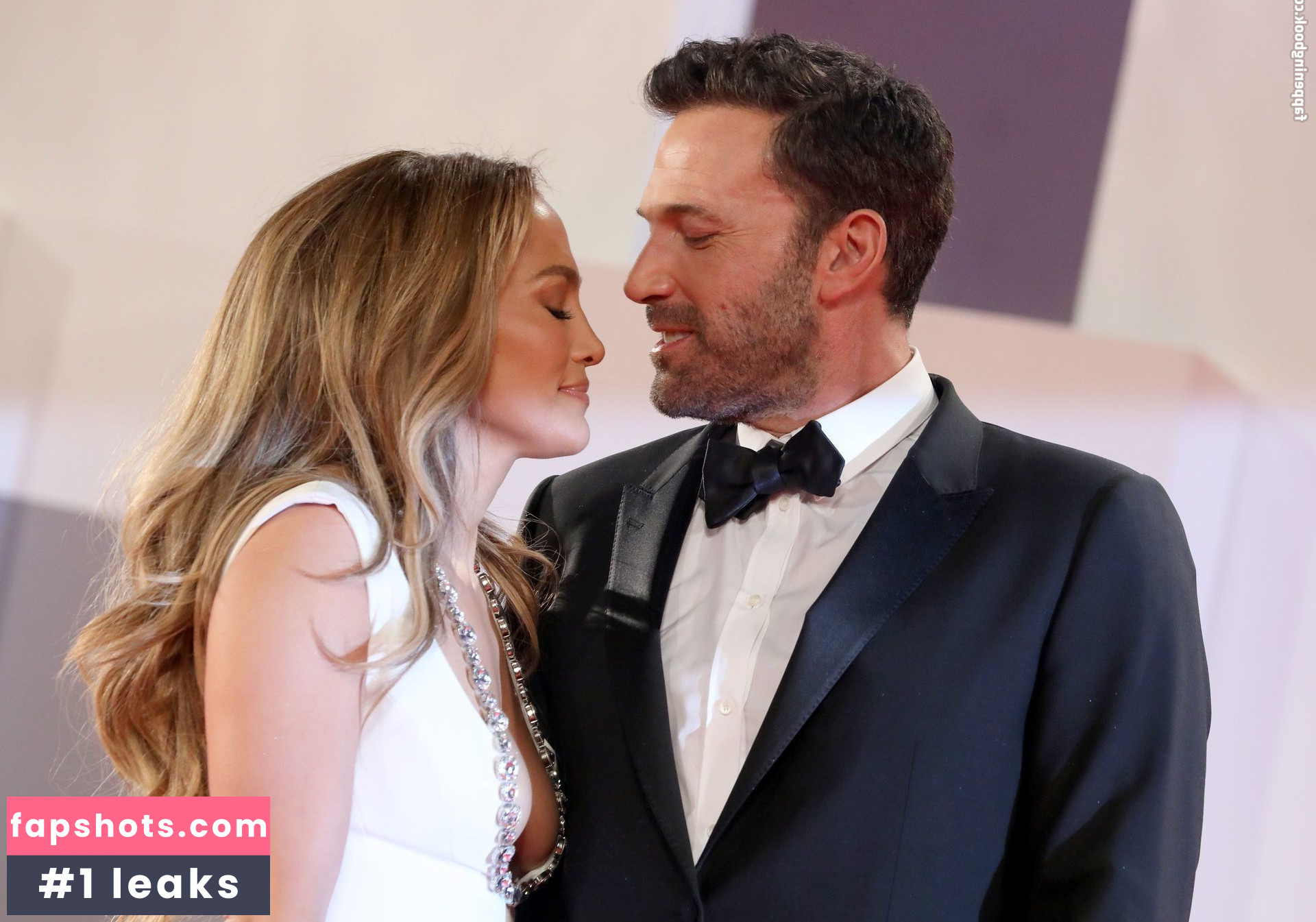 Jennifer Lopez gallery photo #1273