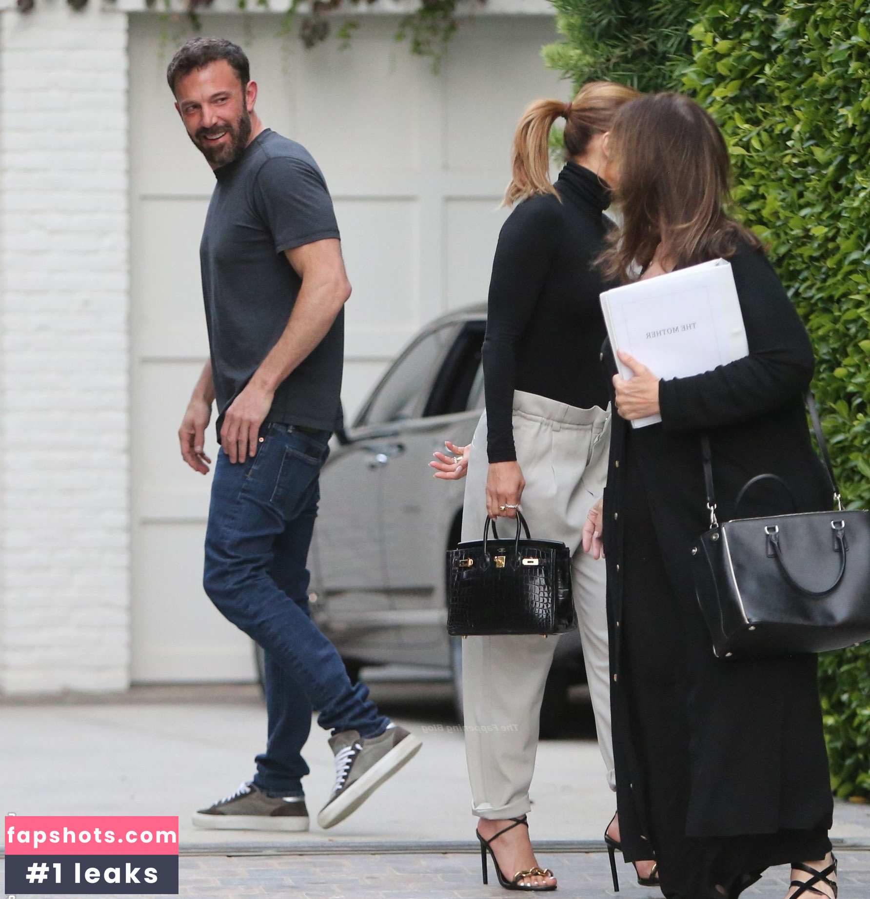 Jennifer Lopez gallery photo #1303