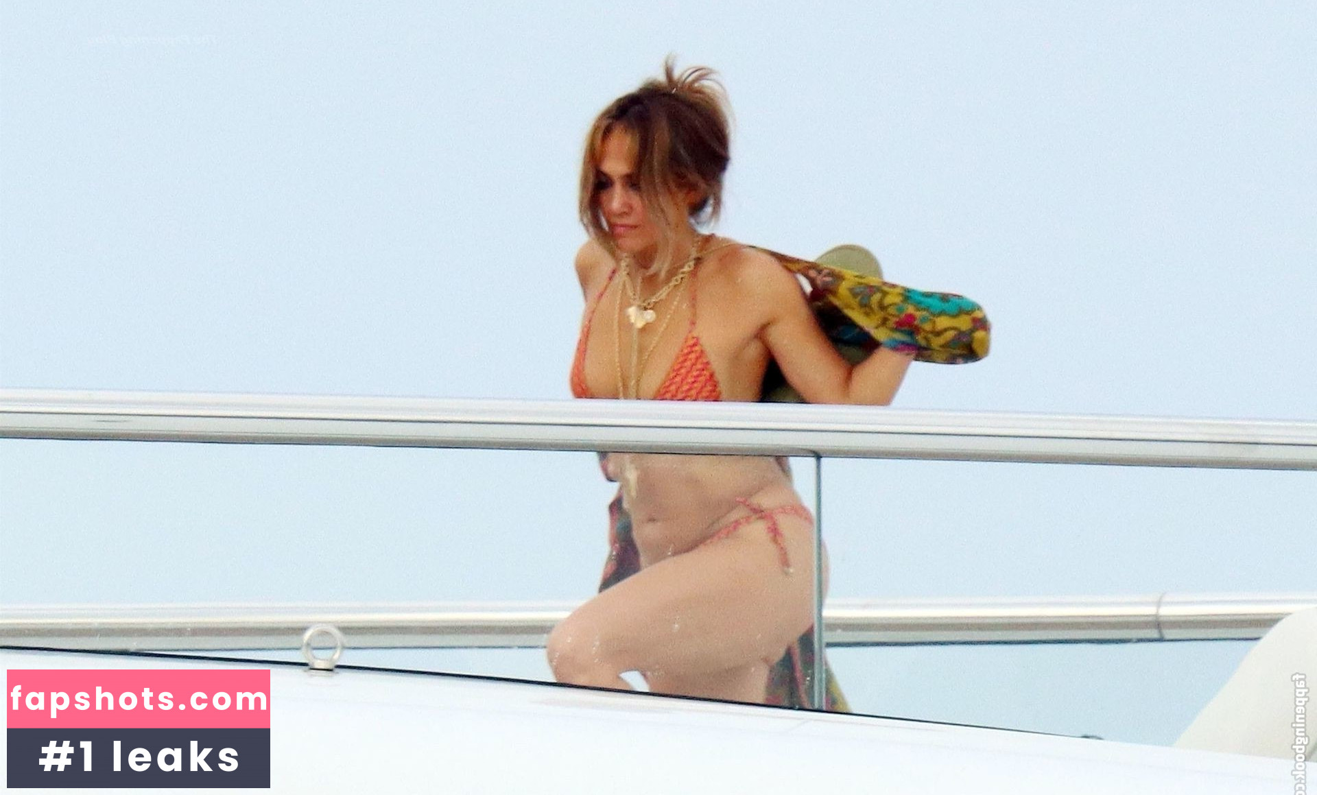 Jennifer Lopez gallery photo #1316