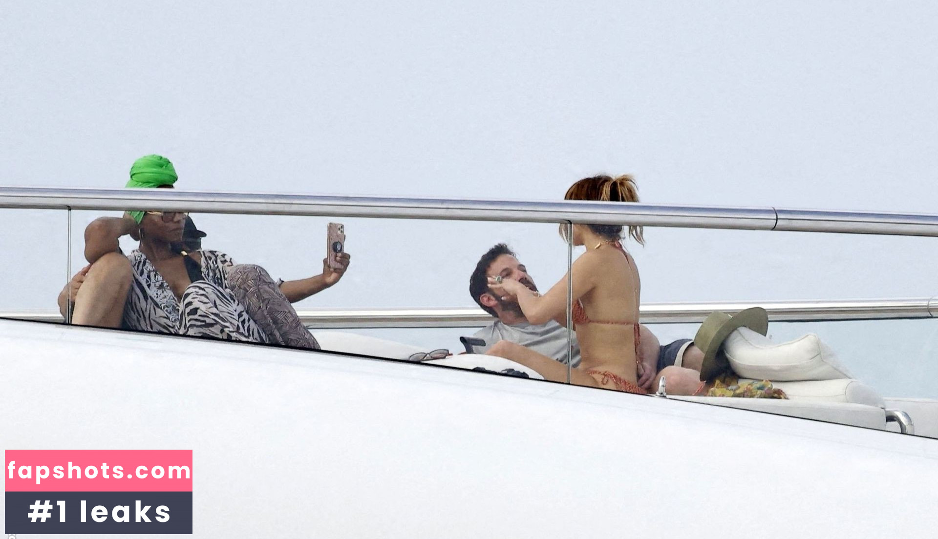 Jennifer Lopez gallery photo #1317