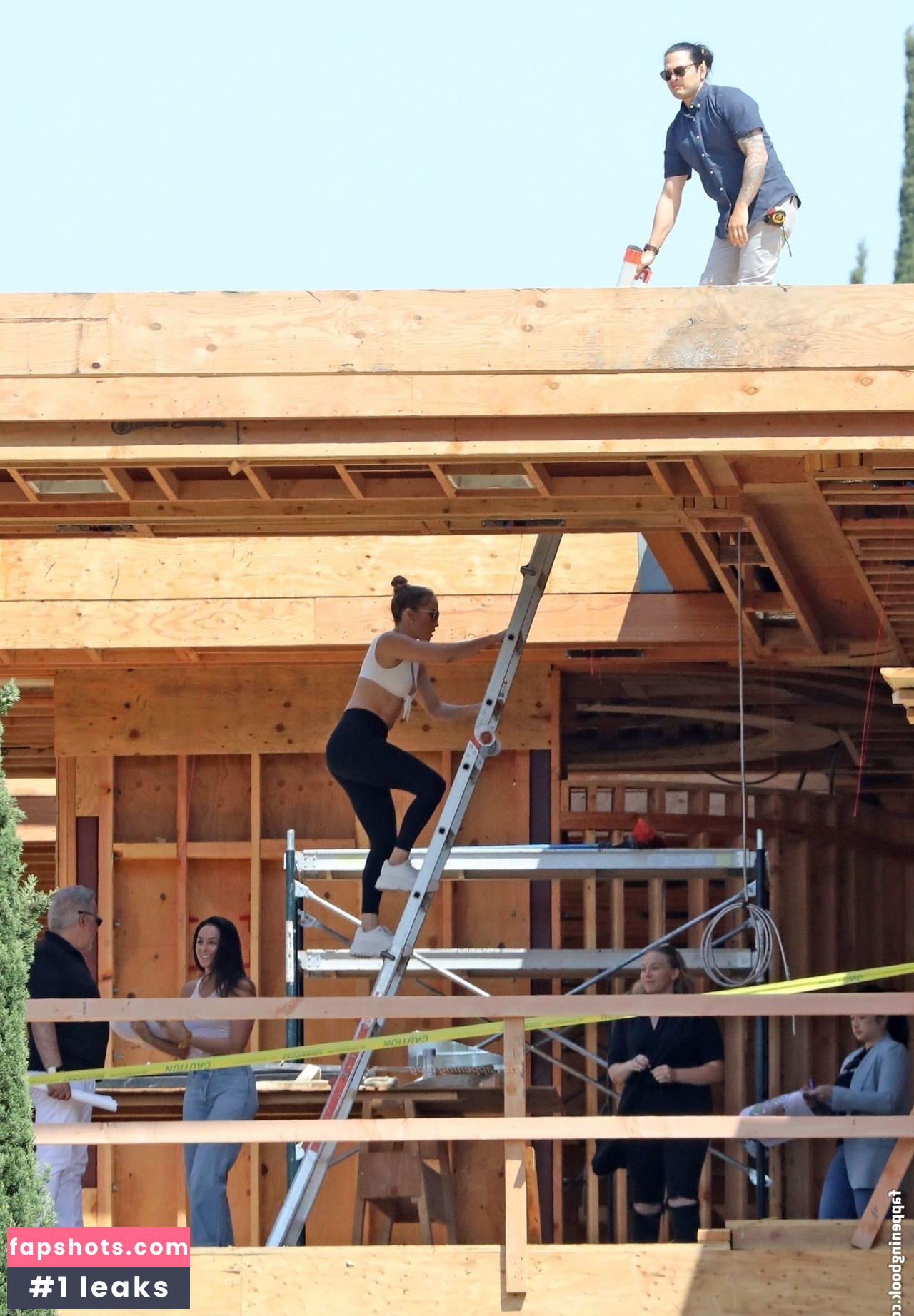 Jennifer Lopez gallery photo #1331