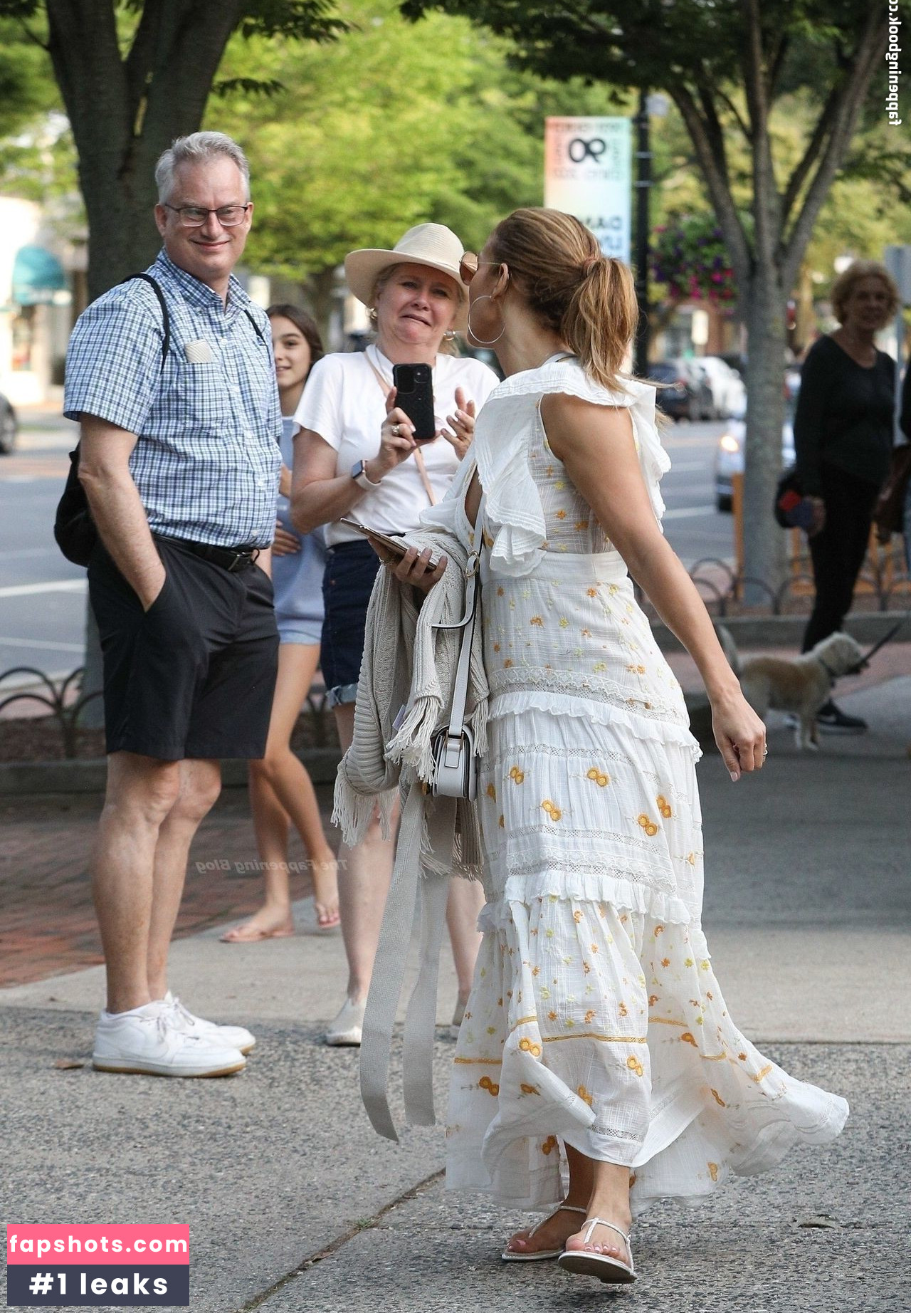 Jennifer Lopez gallery photo #1390