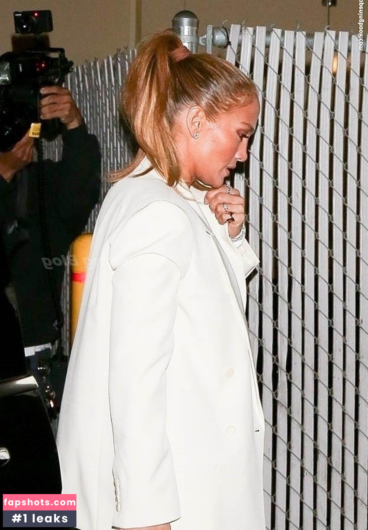 Jennifer Lopez gallery photo #1400